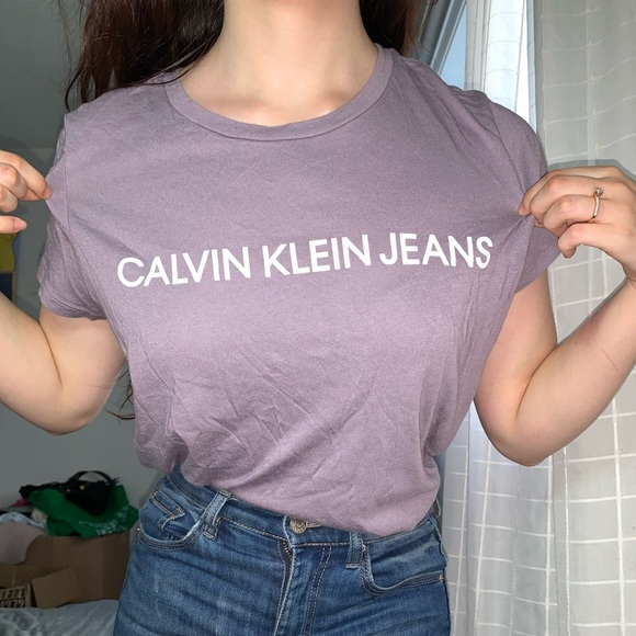 Calvin Klein jeans purple t shirt - Picture 4 of 8